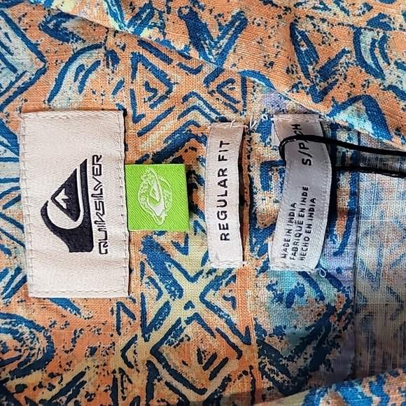 Quicksilver Regular Fit Heyday Men's Small button down shirt NWT - Picture 3 of 5